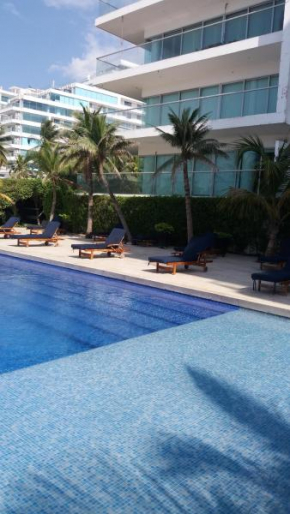 Cartagena Beach Condo - 1400 sq. Ft. (130 m2)